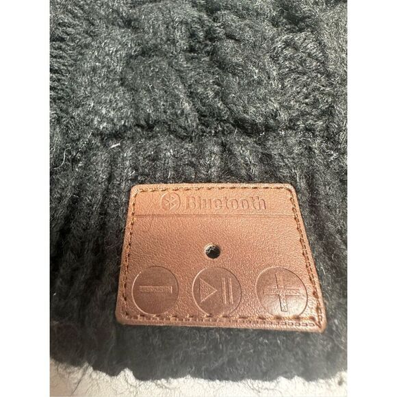 Zanzibaar Bluetooth Lined Cable Knit Beanie Hat Size Adult - Picture 2 of 10